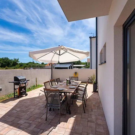 My Dalmatia - Meli With Private Heated Pool Biograd Na Moru